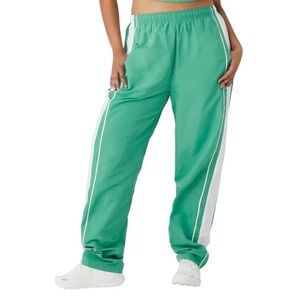 NWT ALO Racetrack “Lettuce” Green Run A Lap‎ Jogger Pants Medium